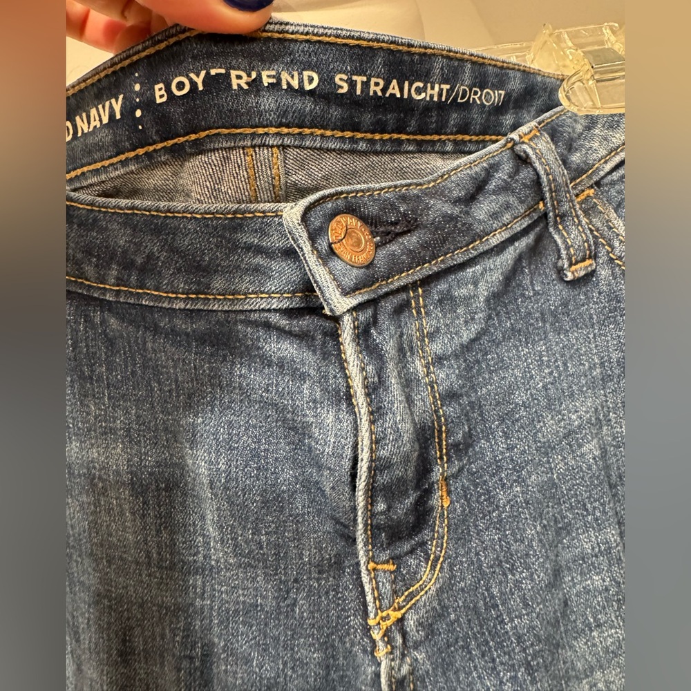 Old Navy Women's Straight Leg Blue Jeans - Picture 6 of 11